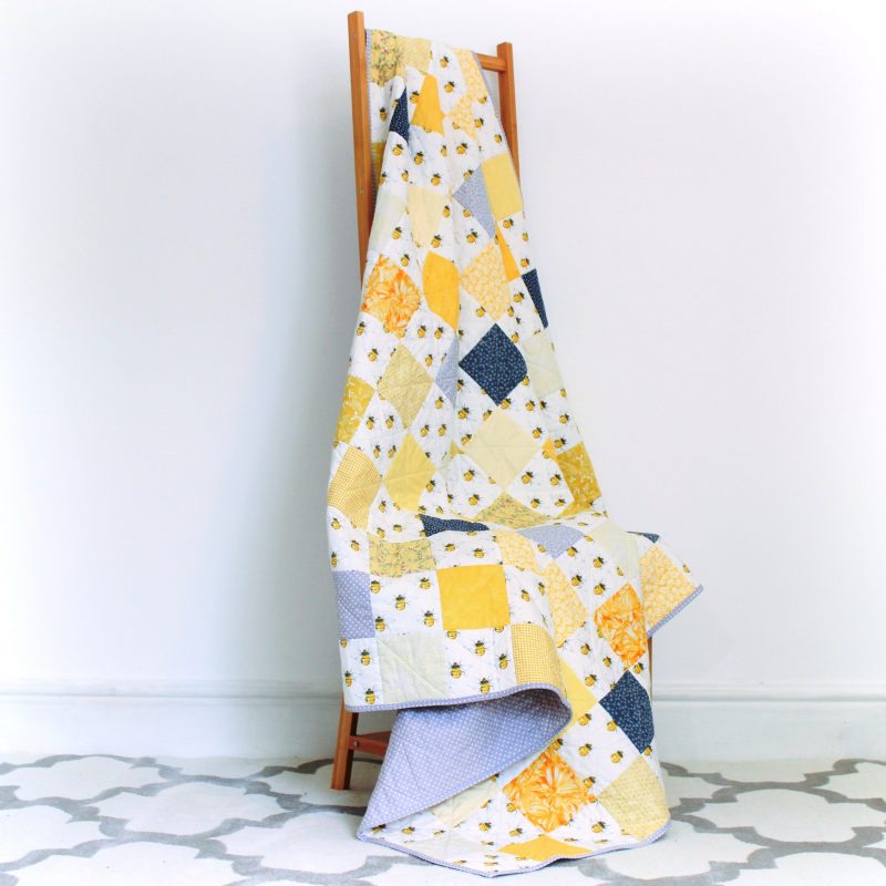Bee quilt - Image 2
