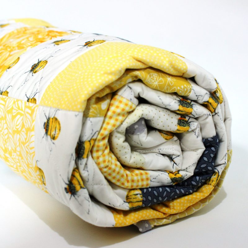 Bee quilt - Image 3