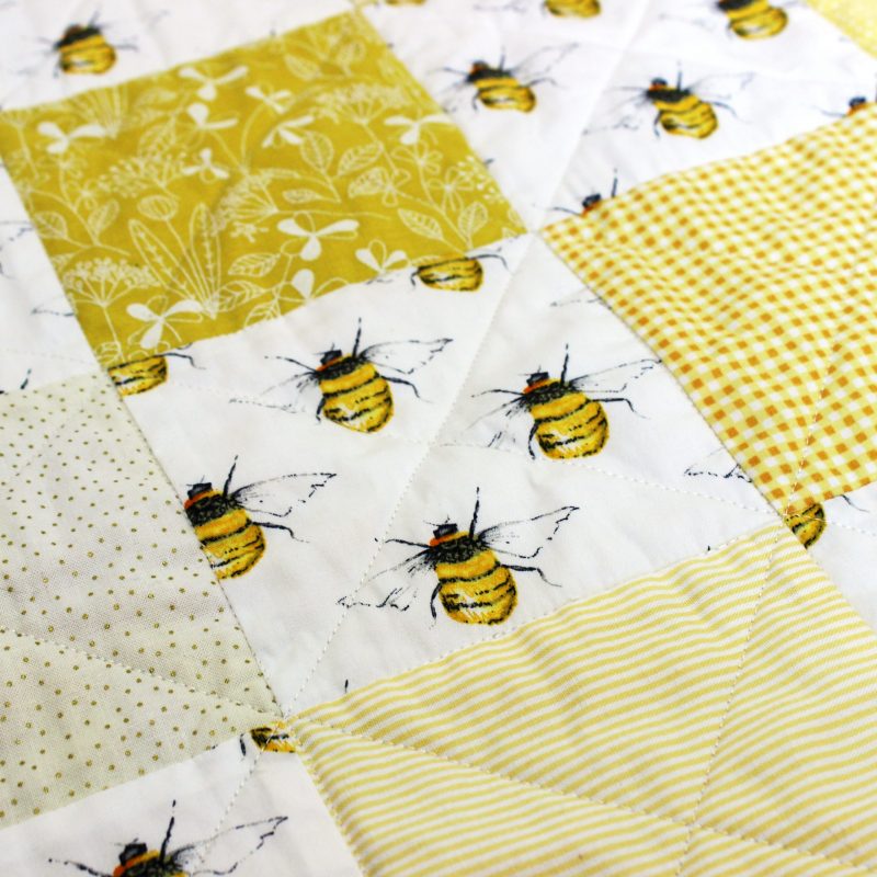 Bee quilt - Image 6