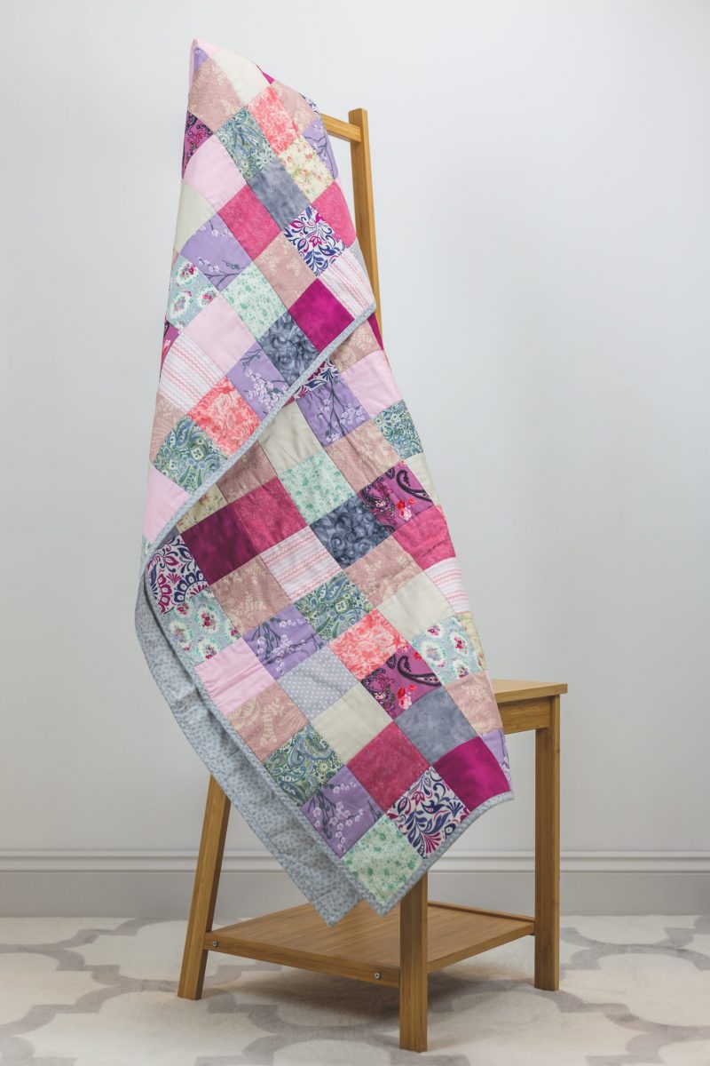 Soft pastel pink quilt - Image 4