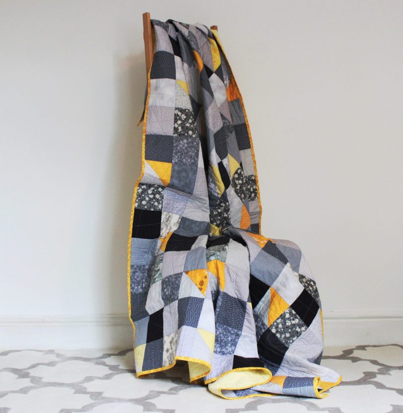 Grey and yellow quilt - Image 5
