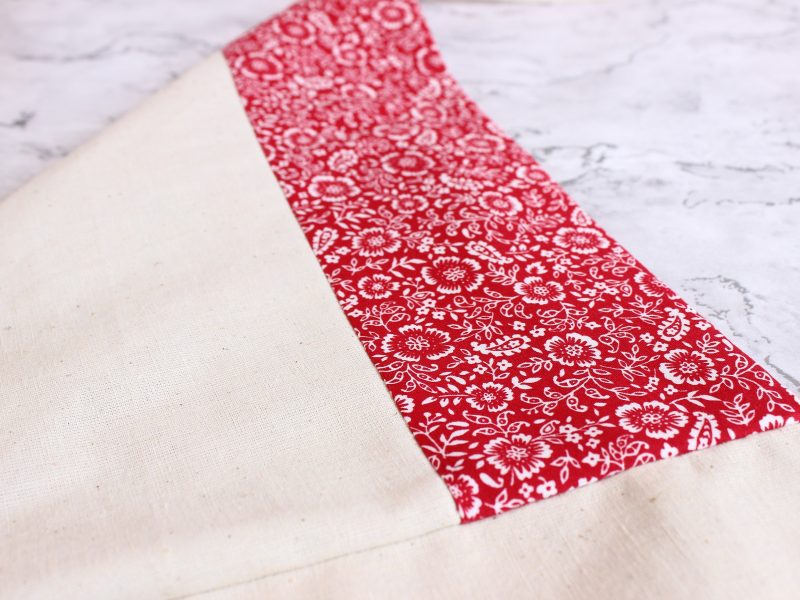 Knot bag- red white floral - Image 4