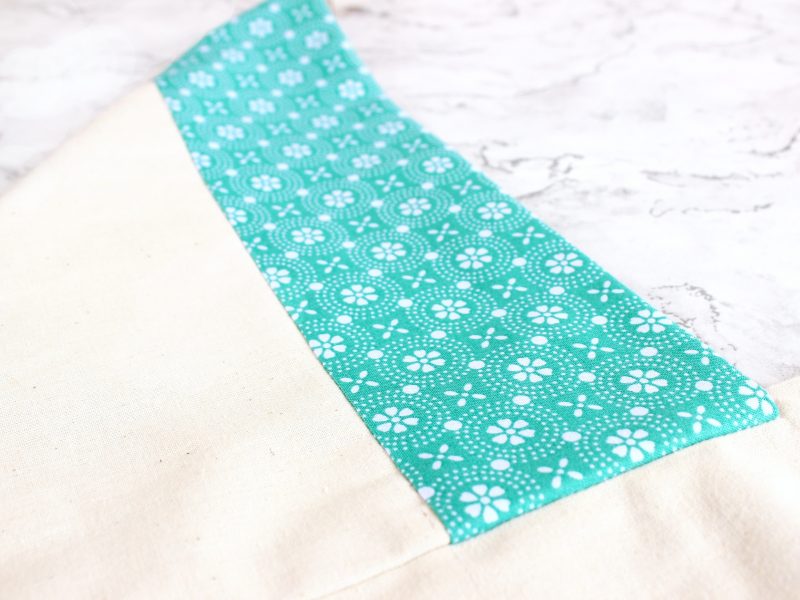 Knot bag- aqua white tiles - Image 3