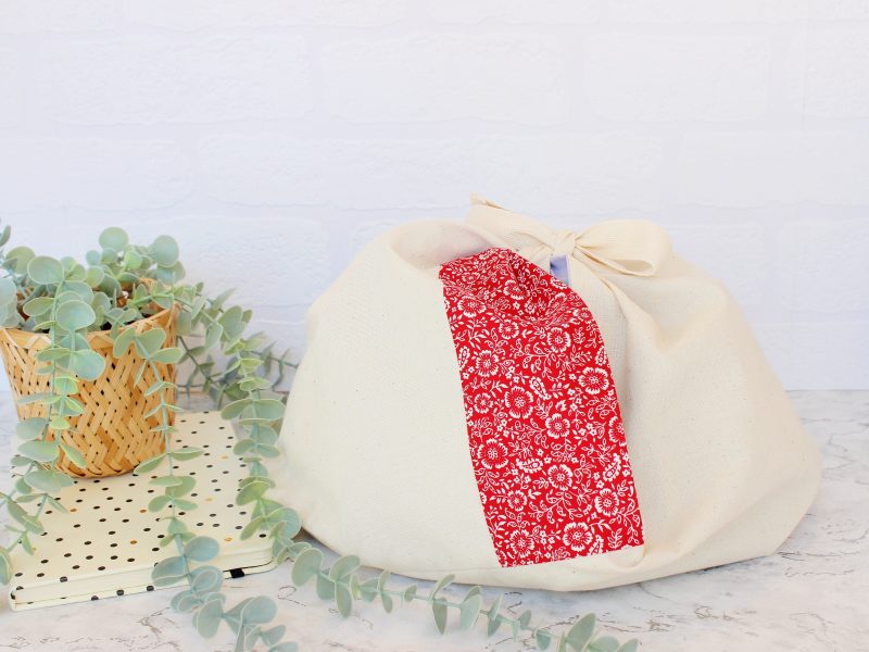 Knot bag- red white floral