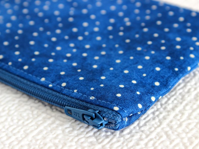 Mini zipped purse- blue spotty - Image 4