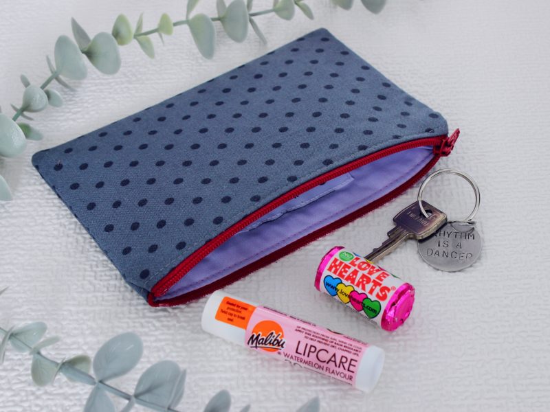 Mini zipped purse- grey spotty