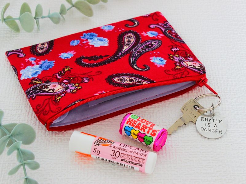 Mini zipped purse- red paisley