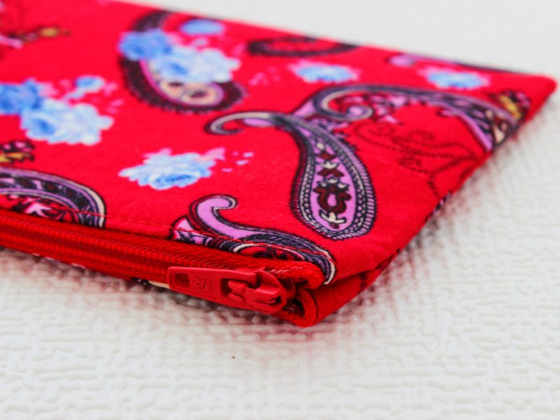Mini zipped purse- red paisley - Image 2