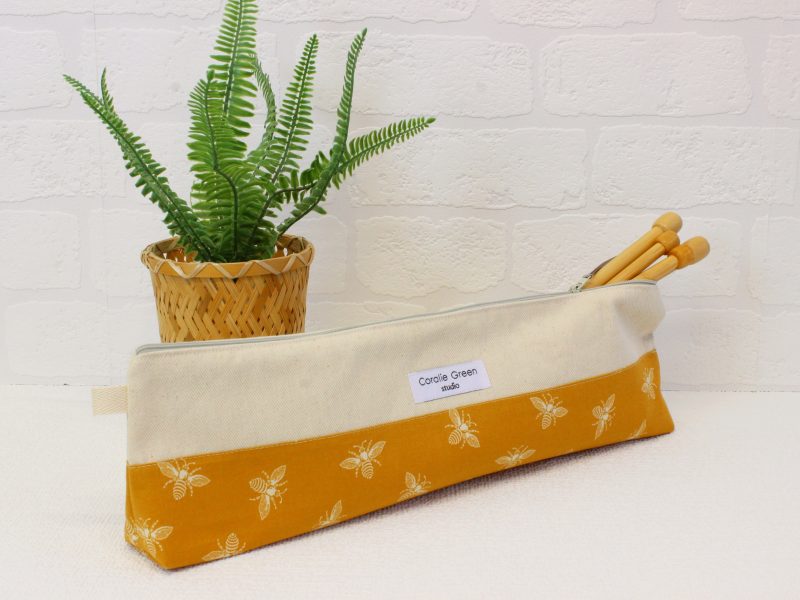 Knitting needle storage- bees - Image 3