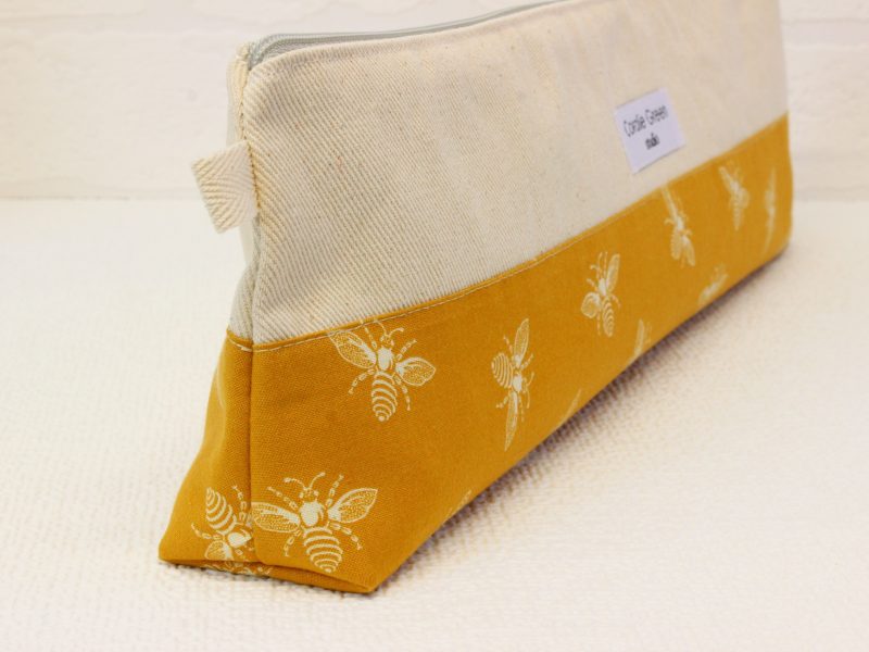 Knitting needle storage- bees - Image 2