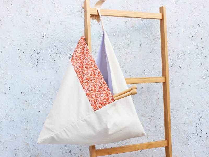 Knot bag- orange ditsy floral - Image 2