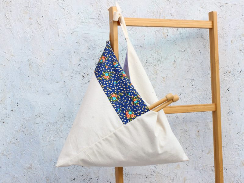 Knot bag- royal blue florals - Image 2
