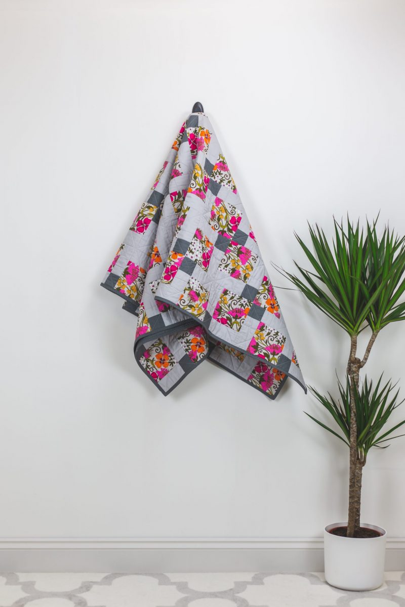 Modern pink and grey quilt - Image 2